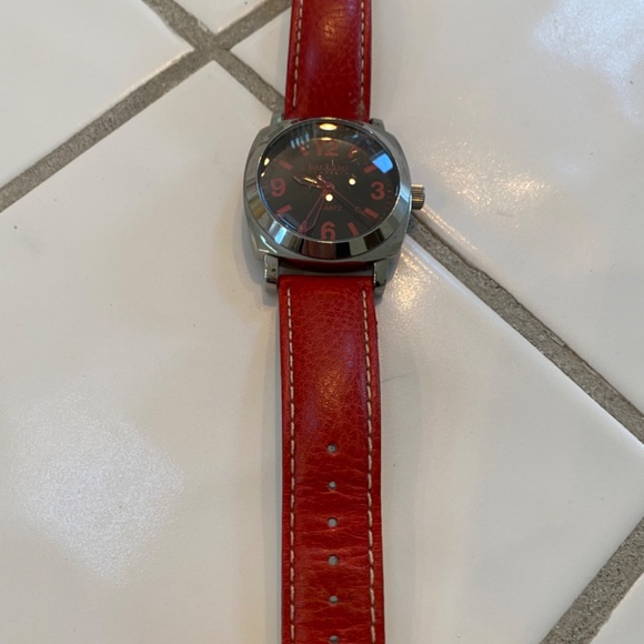 Joan Rivers Watch - Picture 2 of 3